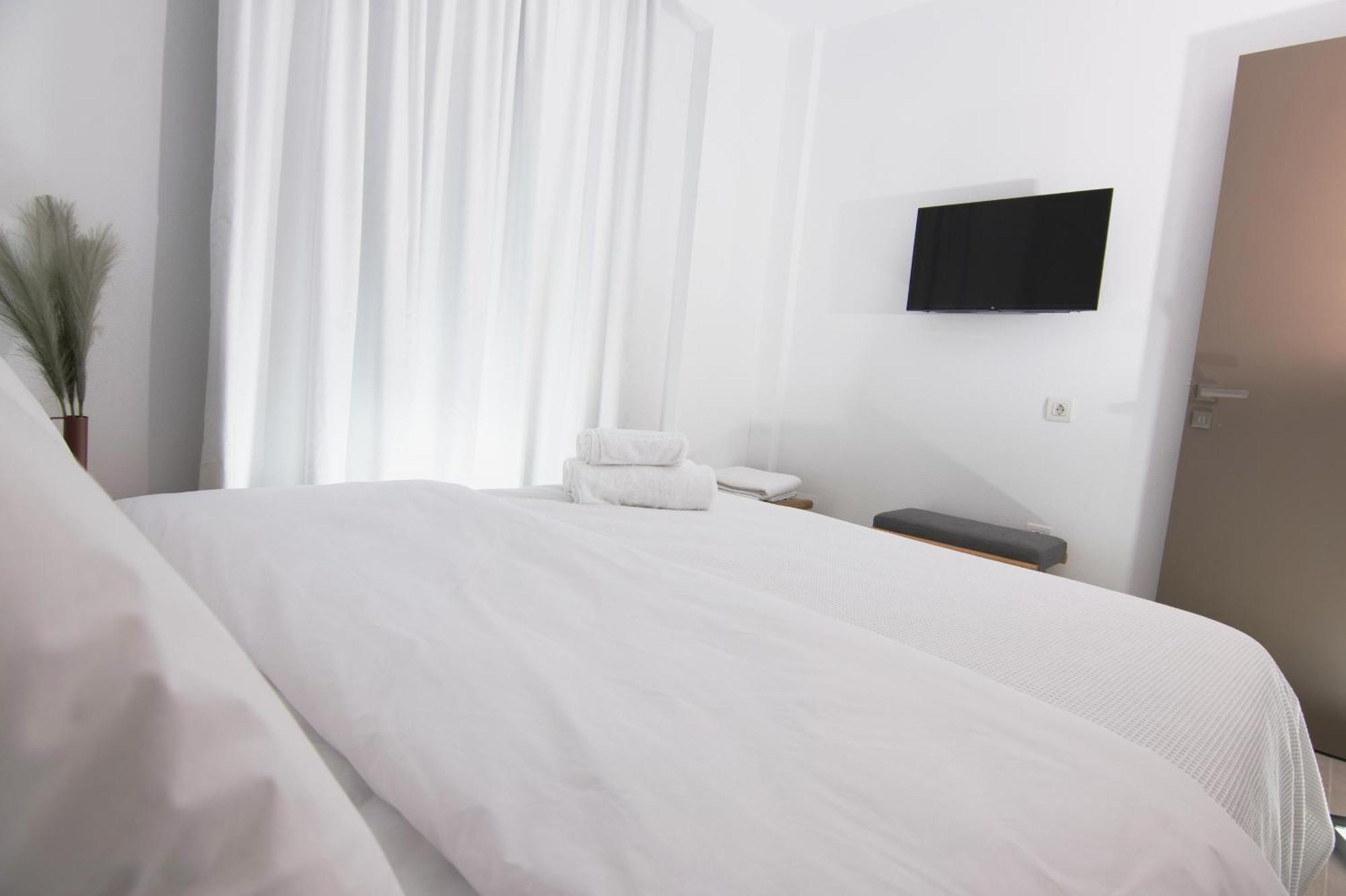 Iades Suites Afytos Room photo